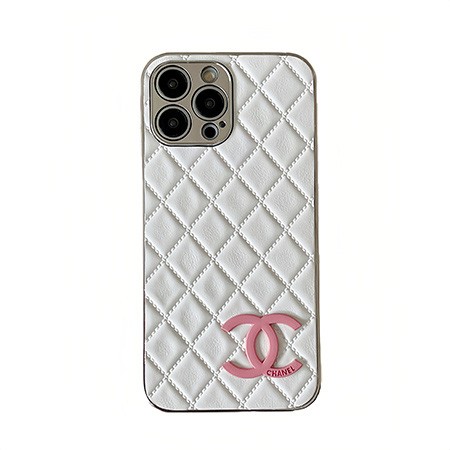 iphone 16プロ chanel カバー 