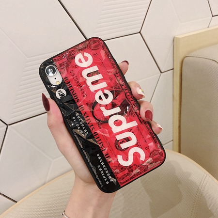 supreme風 ケース iphone16プロ 