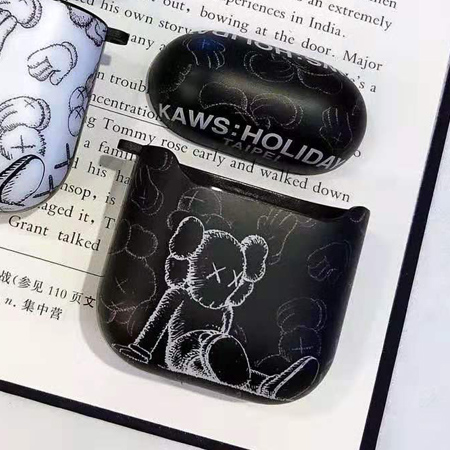 アイフォン17プロmax 収納ケース cartier カルティエ 