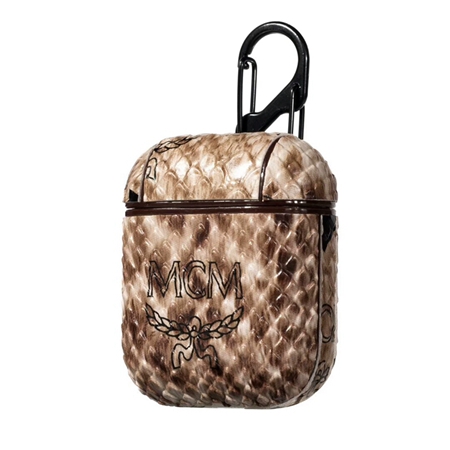 mcm エムシーエム アイホン17プラス ケース 