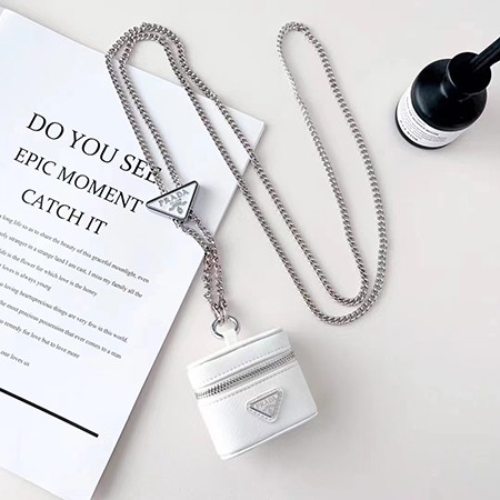 アイホン17 prada カバー 