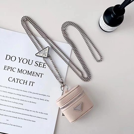 iphone17プラス ケース prada風 