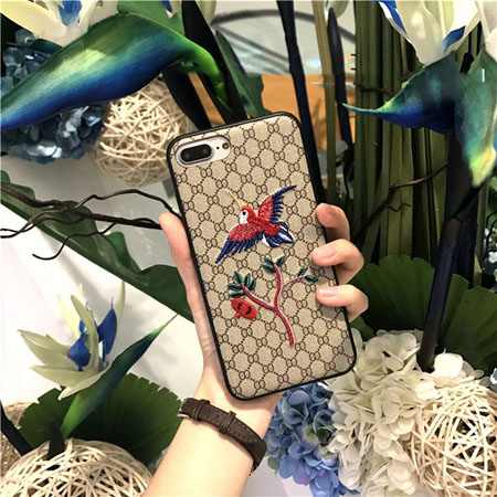 アイフォン16 スマホケース gucci 