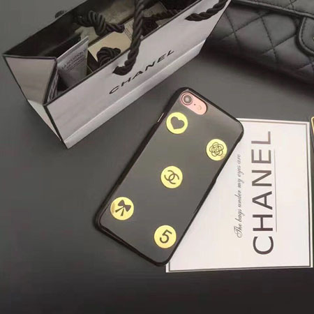 アイフォーン16 chanel ケース 