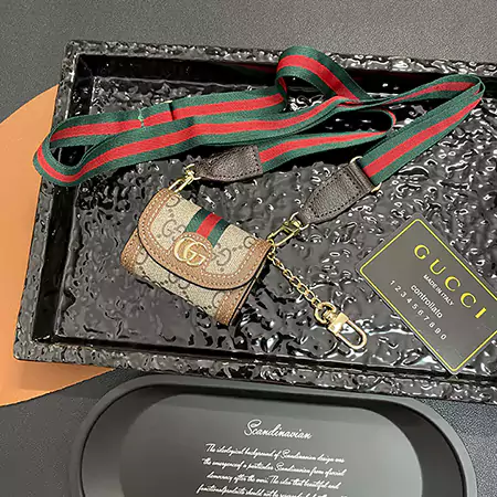 gucci グッチ カバー iphone16 Plus 