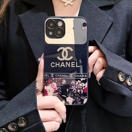 iphone 15 plus カバー chanel風 