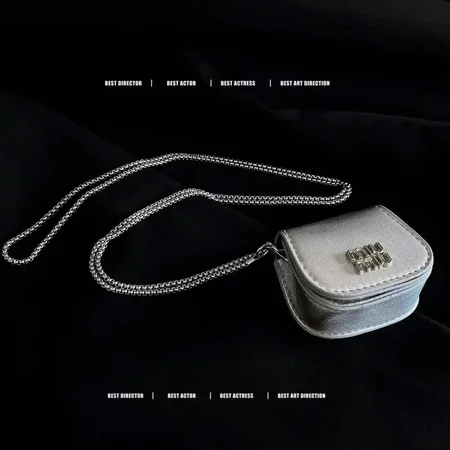 miumiu アイホン 14 カバー 