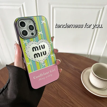 アイホン16 miumiu スマホケース 