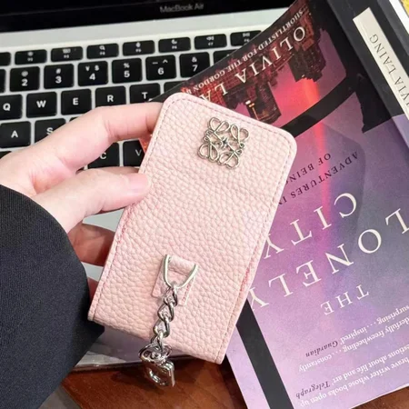 ブランド カバー アイホン17 