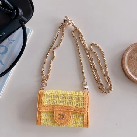 chanel カバー iphone17  赤青