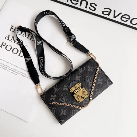 グッチ gucci アイフォーン 16 