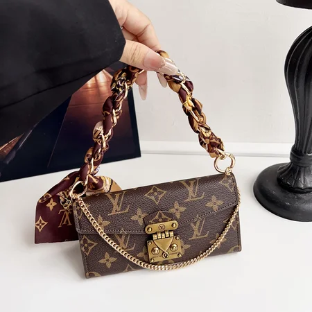 アイフォン 16pro max グッチ gucci カバー 
