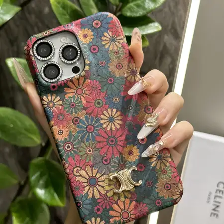アイホン16plus ケース セリーヌ風 