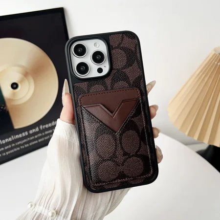 アイフォン17pro コーチ coach  カバー 