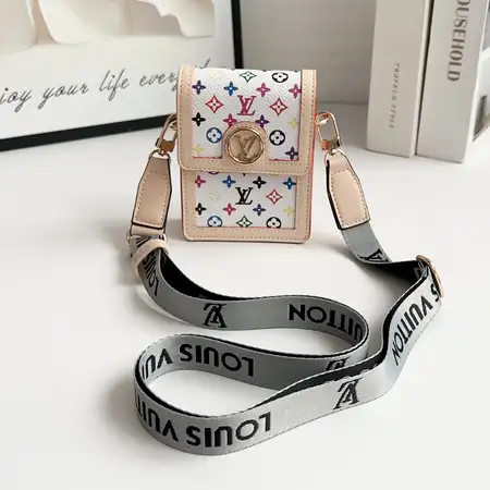 ハイブランド vuitton アイフォーン17プロmax スマホケース 