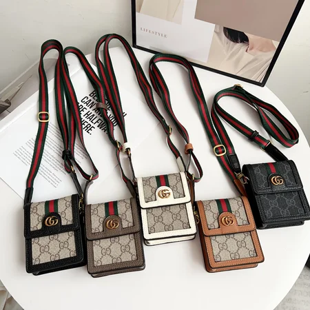 グッチ gucci ケース アイフォン17プロ max 