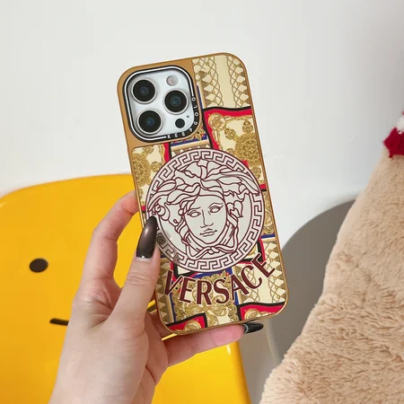 iphone 15 pro カバー versace風 