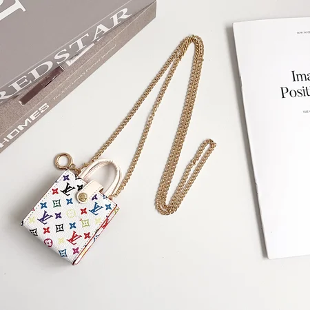 アイホン17plus ケース  