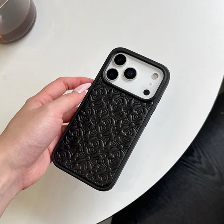 アイフォン17promax スマホケース chrome hearts 