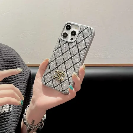 アイホン15 plus 携帯ケース シャネル風 