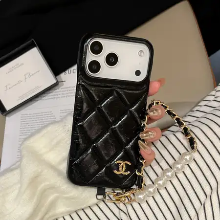 アイフォン17plus シャネル スマホケース 