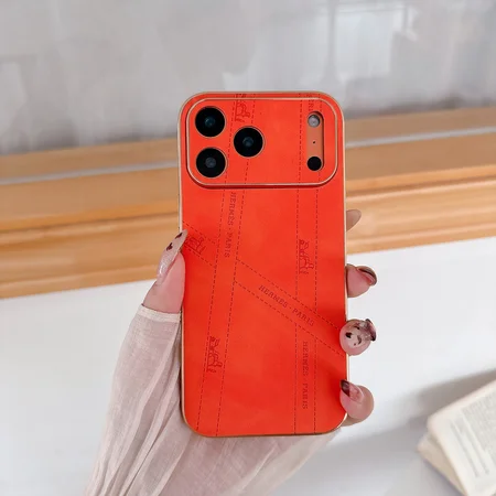 アイフォーン17plus  カバー 