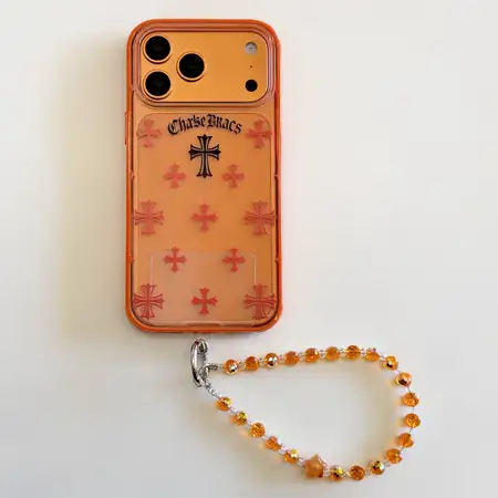 アイフォーン17plus chrome hearts カバー 
