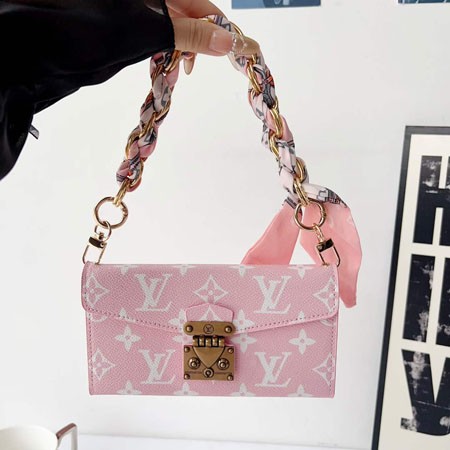 gucci グッチ アイフォン15 plus カバー 