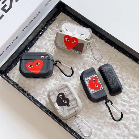 アイフォーン18 ケース comme des garçons  ブランド