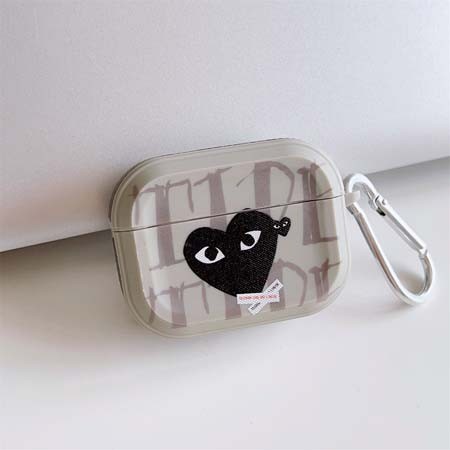 アイフォーン18 ケース comme des garçons 