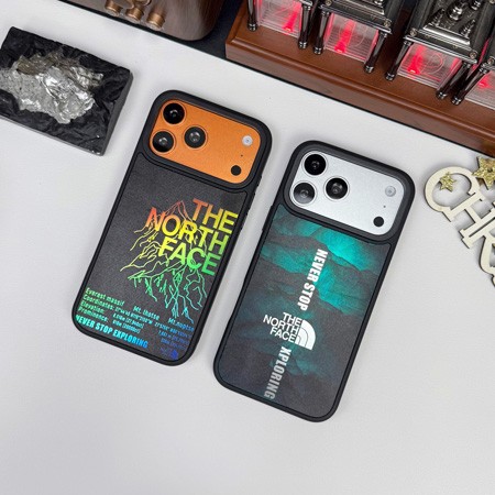 the north face風 アイフォンiphone18 ケース  蜂柄