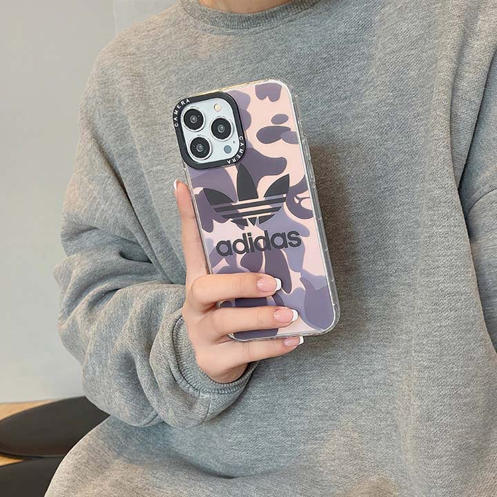 adidas風 iphone15pro スマホケース 