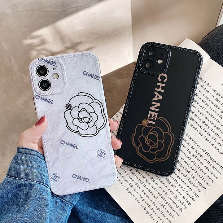 iphone12プロ chanel カバー 