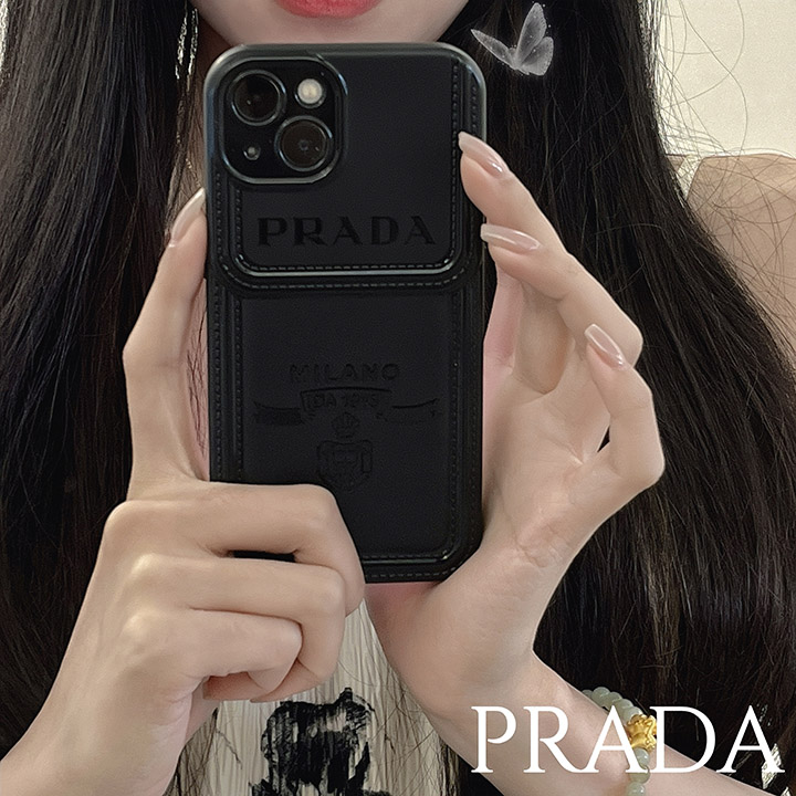 アイフォーン16プロ prada カバー 