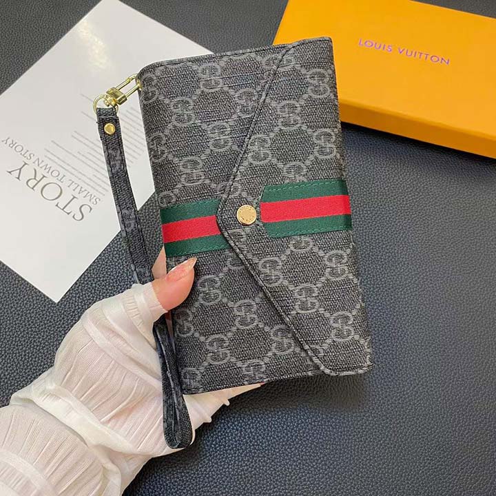 ブランド カバー アイフォン 16プラス gucci グッチ 