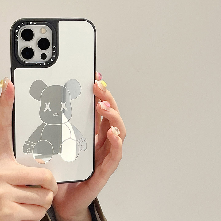 iphone15 カウズ kaws カバー 