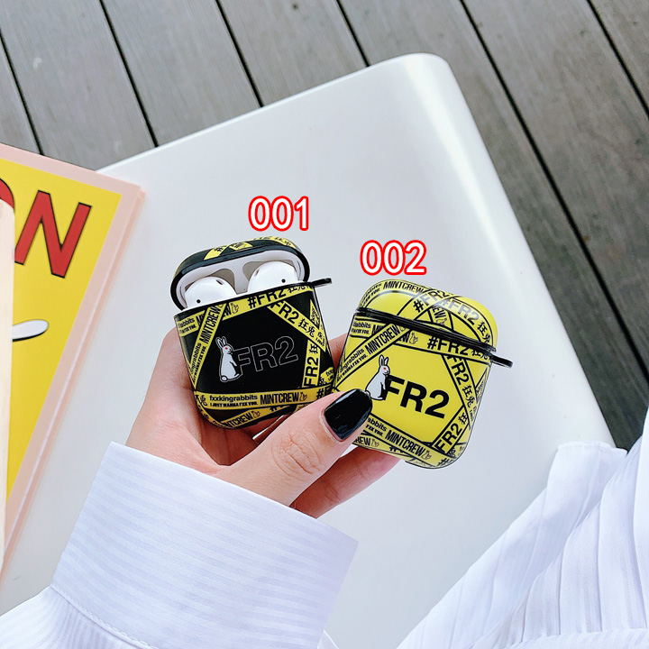 アイホン17plus 収納ケース クリスチャン ルブタン christian louboutin  