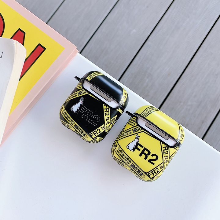 ブランド 収納ケース アイフォーン17 christian louboutin 風 