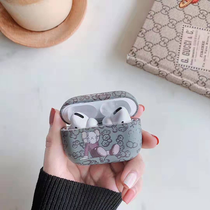 カルティエ cartier アイフォン17プロ 収納ケース 