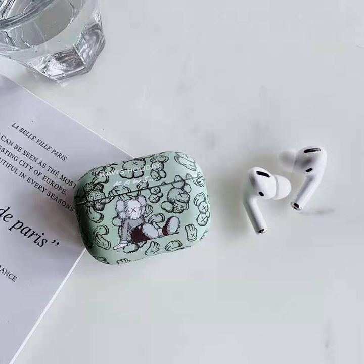 カルティエ カバー アイフォーン17 