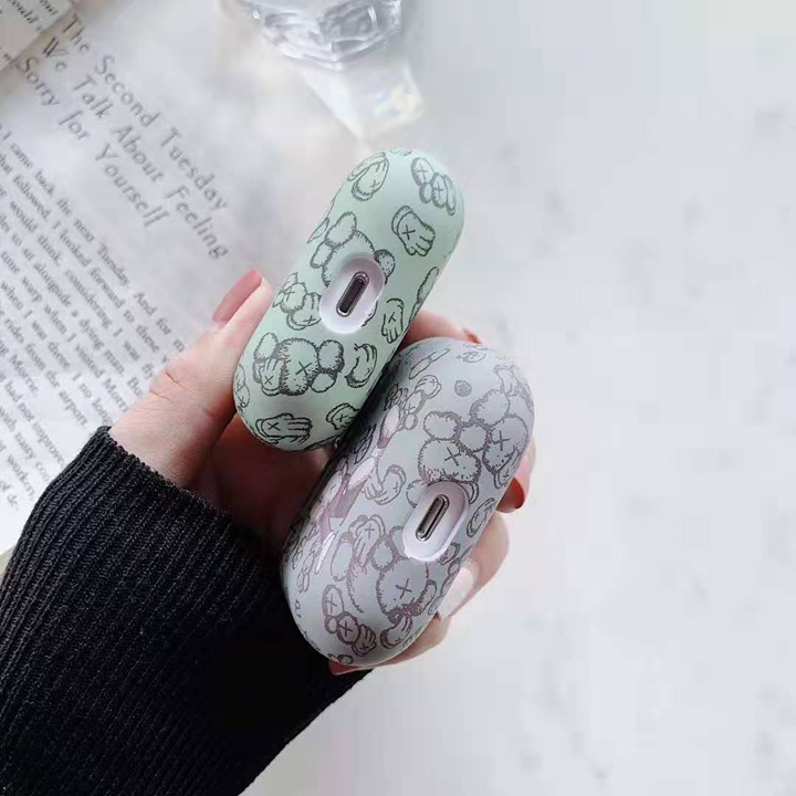 cartier カルティエ アイフォン17 