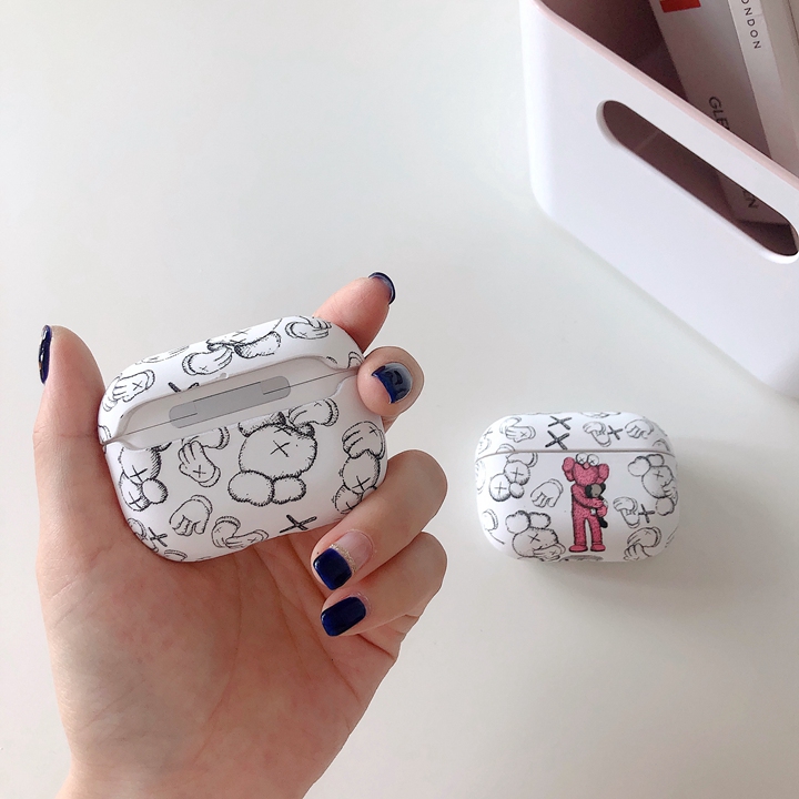 カルティエ cartier 収納ケース iphone17plus