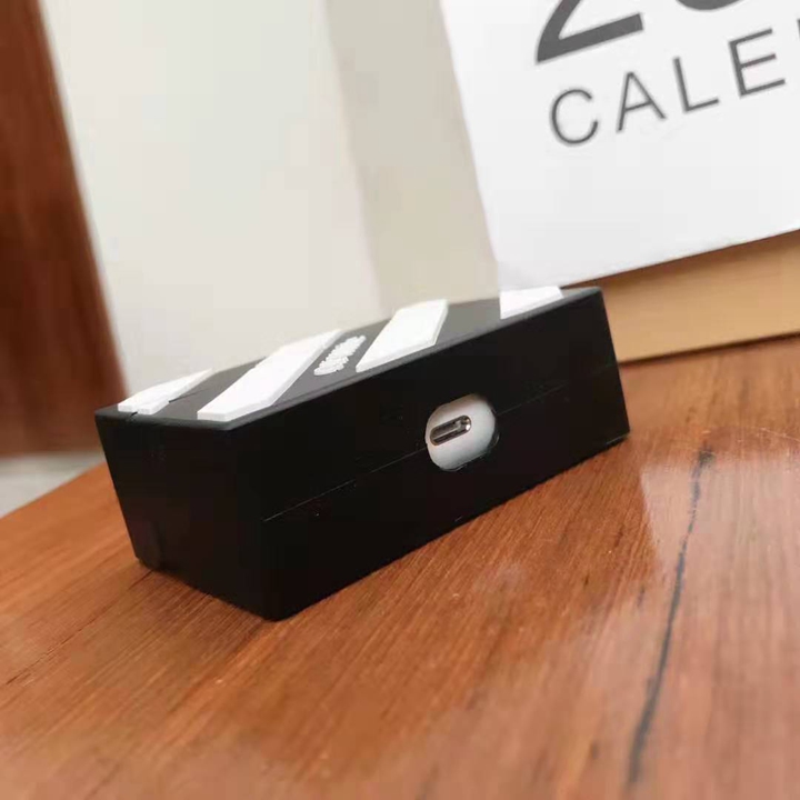 off white iphone17 ケース 