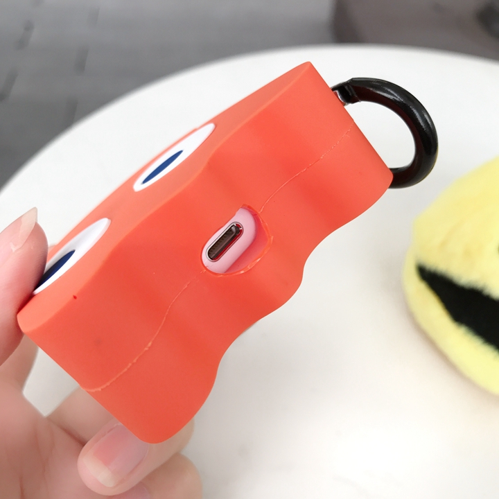 ブランド カバー iphone17