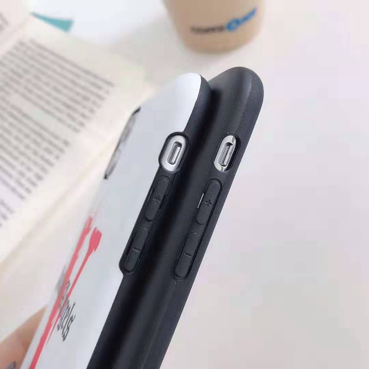 クリスチャン ルブタン 携帯ケース iphone16 