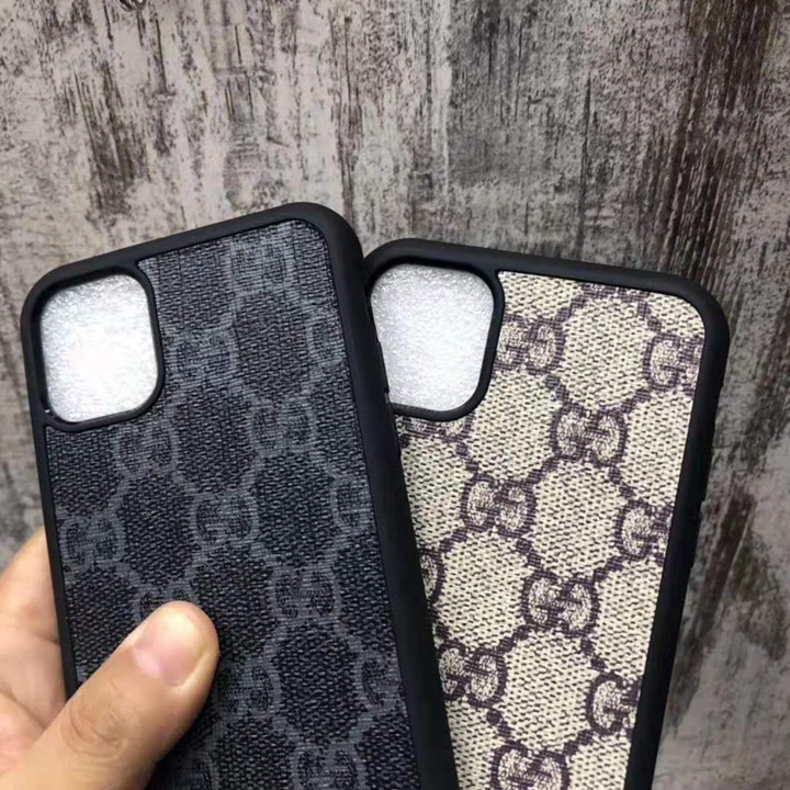 gucci iphone 16プラス 