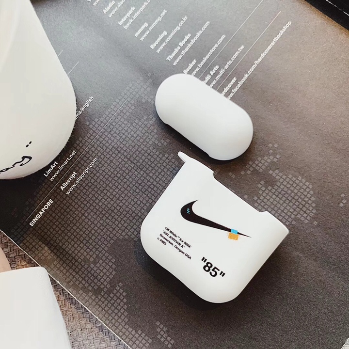 アイホン17 off white ケース 