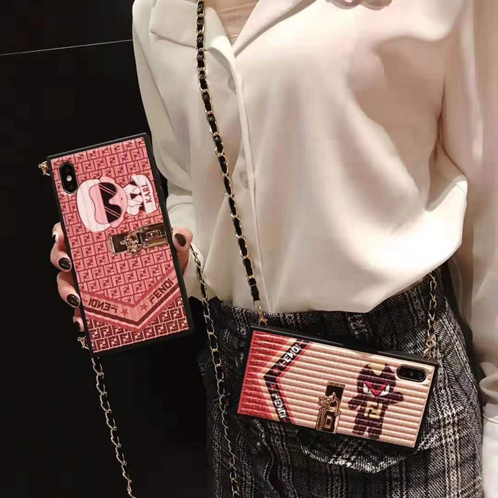 fendi フェンディ アイフォン16 