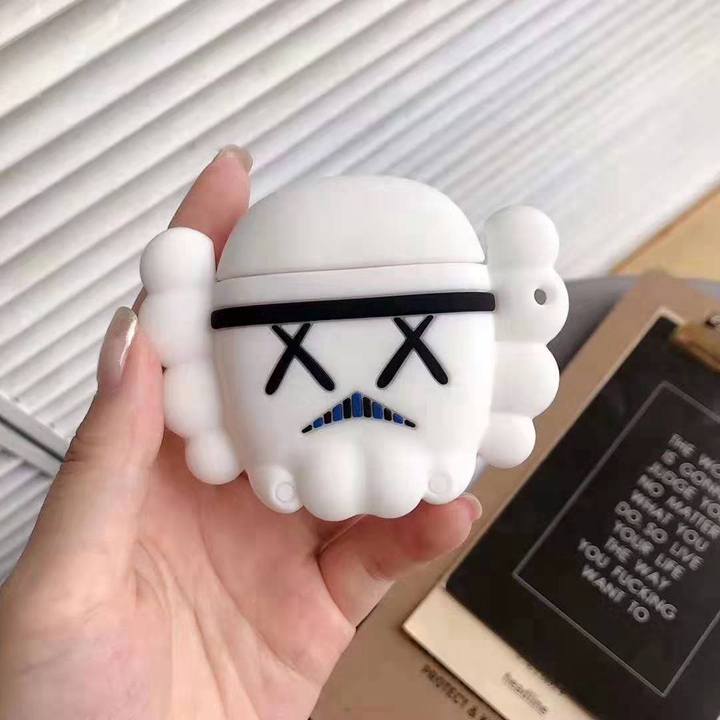 カルティエ風 カバー アイフォン17 