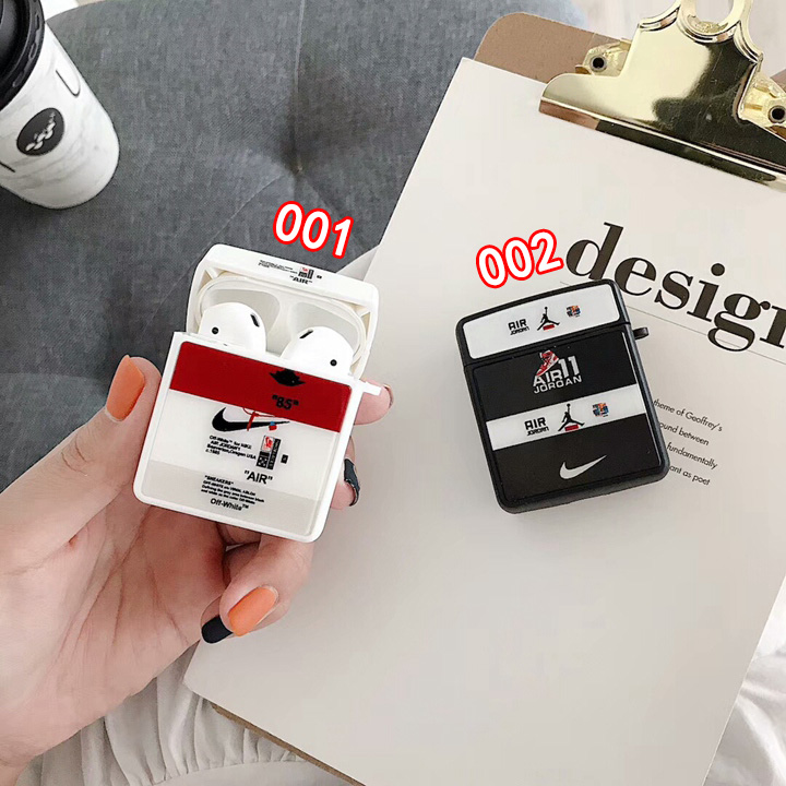 アイフォン16 Pro 収納ケース アディダス風